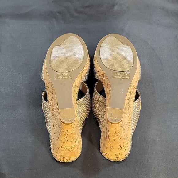 GUESS WGHASSLW-R WEDGE GLITTER OPEN TOE SANDAL - Picture 14 of 16